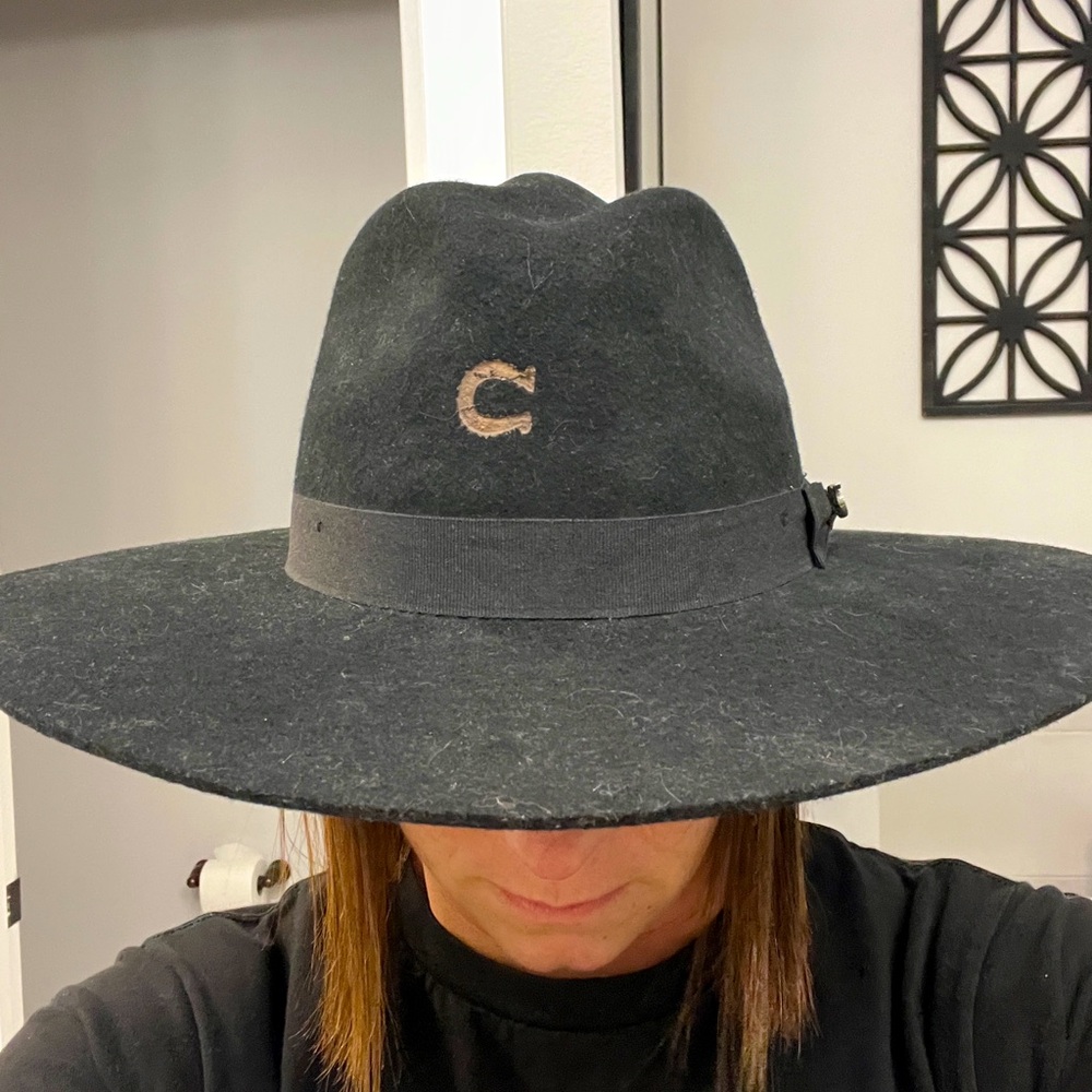 Chic Black Wide Brim Hat with C Logo